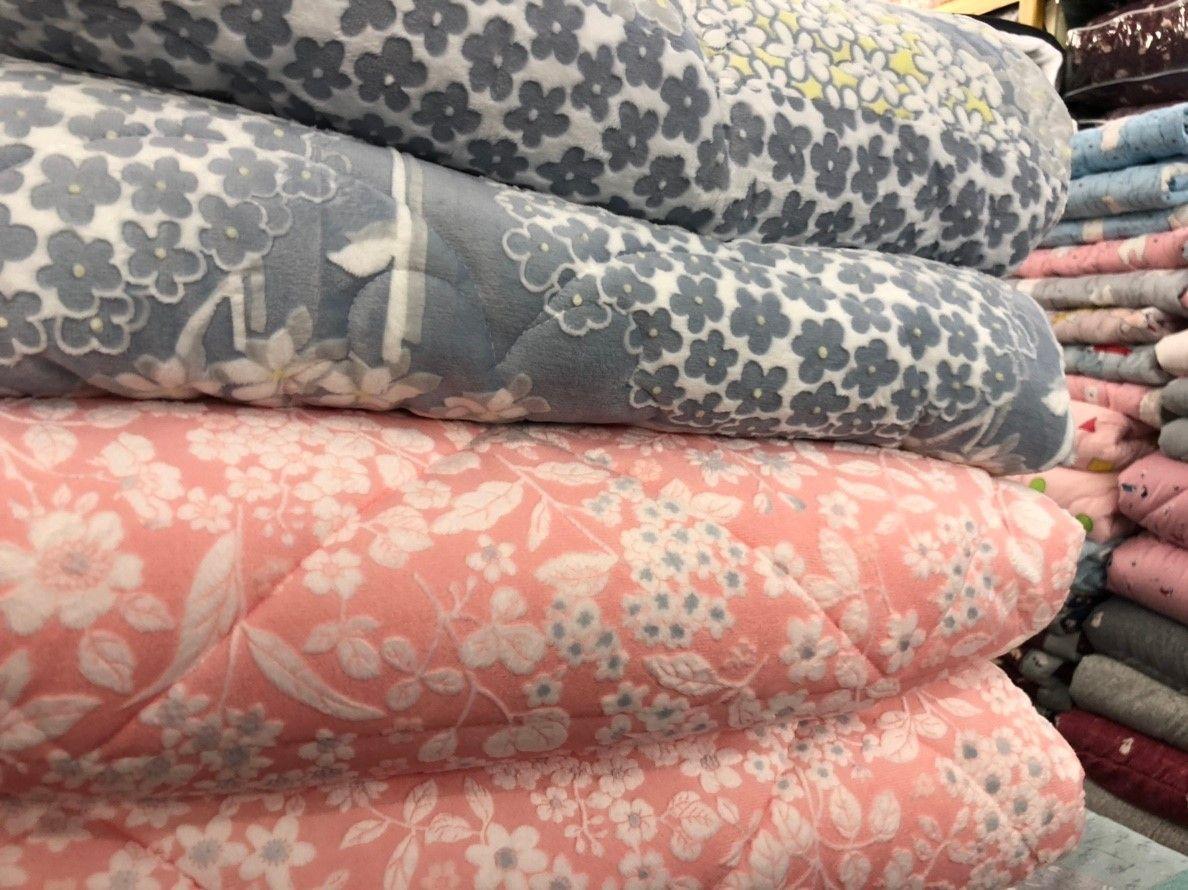 Get Korean bedding at great price! Visit popular 169 MIDO to get Korean quilts